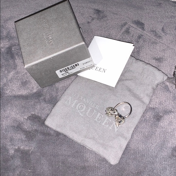 Alexander McQueen Jewelry - Alexander McQueen Twin Skull Ring size 11
